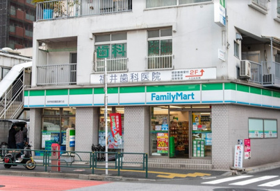 ファミリーマート 西早稲田諏訪通り店の画像1