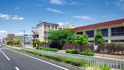大阪市立旭東中学校の画像1