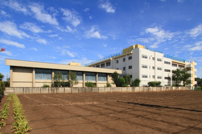 三鷹市立大沢台小学校の画像1