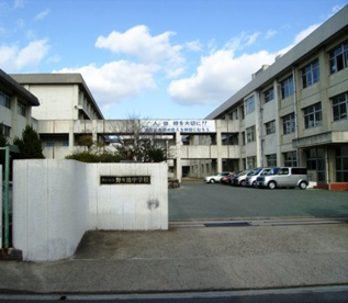 明石市立野々池中学校の画像1