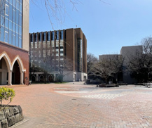 私立学習院大学