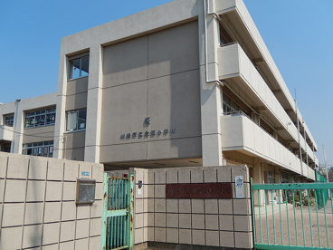 川崎市立金程小学校の画像1