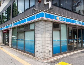 ローソン 本蓮沼駅前店の画像1