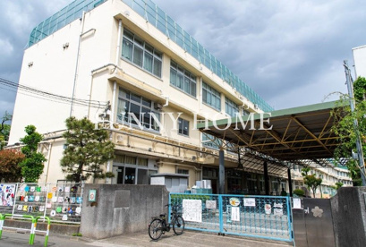 世田谷区立烏山小学校の画像1