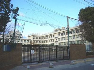 豊中市立 庄内小学校の画像1