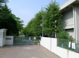 豊中市立 北丘小学校の画像1