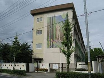 豊中市立 東豊台小学校の画像1