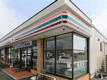 セブンイレブン 飯塚椿店の画像1