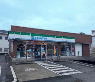 ファミリーマート 明石八木店の画像1