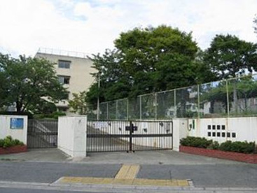 豊中市立第五中学校の画像1