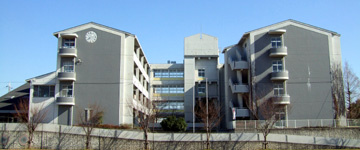 箕面市立 萱野小学校の画像1