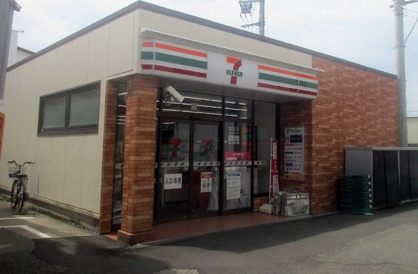 セブンイレブン 二宮駅南口店の画像1