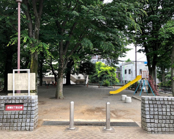 世田谷区立用賀２丁目広場の画像1