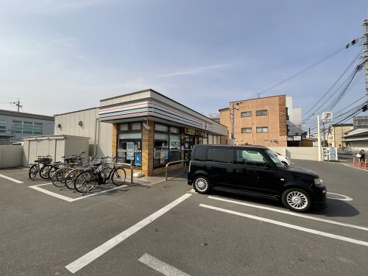 セブンイレブン 京都上桂山田口店の画像1