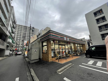 セブンイレブン 名古屋春岡1丁目店の画像1