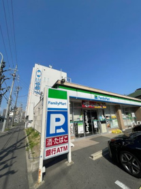 ファミリーマート 名古屋新栄店の画像1