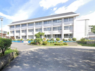 多治見市立平和中学校の画像1
