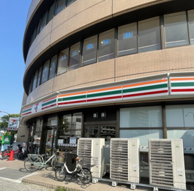 セブンイレブン 名古屋吹上駅前店の画像1
