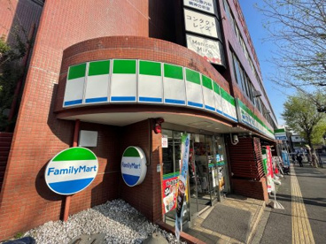 ファミリーマート 千種ターミナル店の画像1