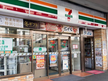 セブンイレブン　横須賀追浜駅前店の画像1