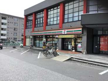 セブンイレブン 千葉幸町店の画像1