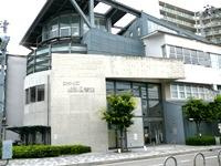 豊中市立服部図書館の画像1