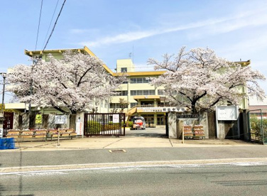 槇島中学校の画像1