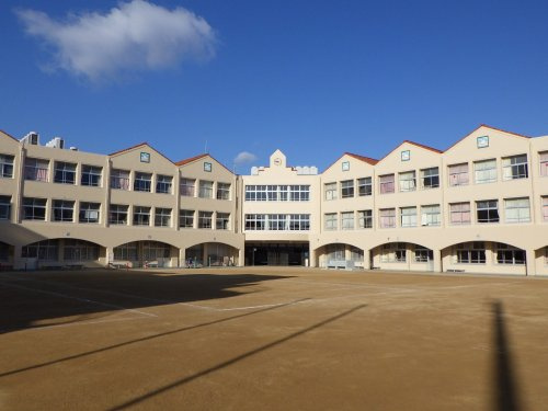神戸市立西須磨小学校