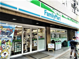 ファミリーマート 三田聖坂下店