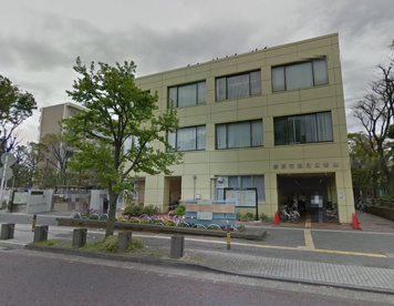 横浜市鶴見図書館の画像1
