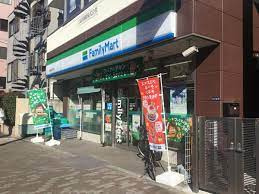 ファミリーマート 新宿余丁町店の画像1