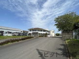 三股西小学校