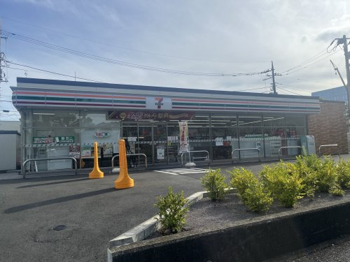 セブンイレブン 横浜都筑桜並木店
