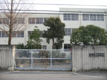 八幡市立橋本小学校の画像1