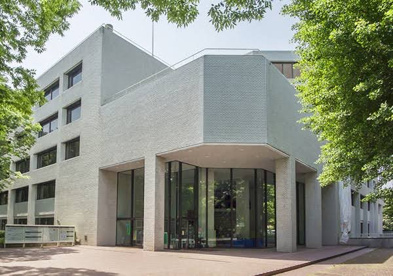 東京都立中央図書館の画像1