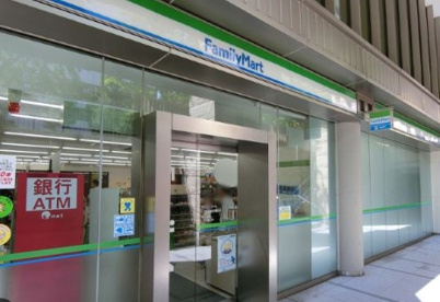 ファミリーマート ガーデンシティ品川御殿山店の画像1