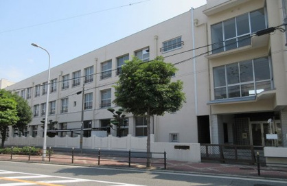 依羅小学校の画像1
