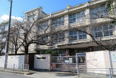東我孫子中学校の画像1