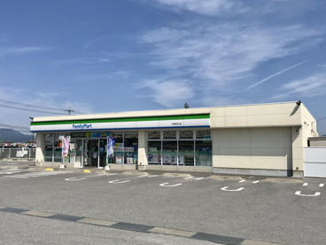 ファミリーマート 彦根賀田山店の画像1