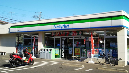 ファミリーマート　川崎登戸店の画像1