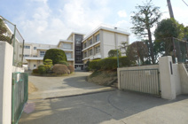 旭が丘中学校