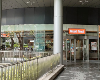 ロイヤルホスト新宿店の画像1
