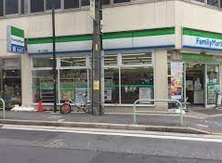 ファミリーマート 栄一丁目店の画像1