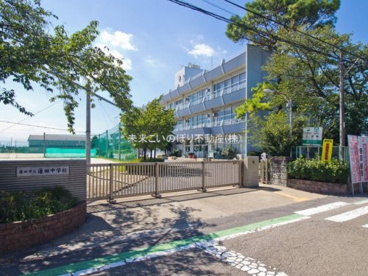 蓮田市立蓮田中学校の画像1
