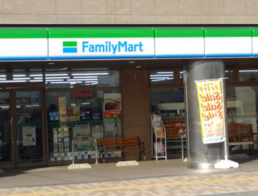 ファミリーマート　川崎多摩病院前店の画像1