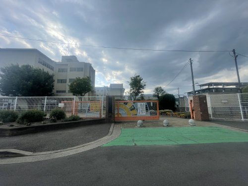 宝塚市立光明小学校の画像