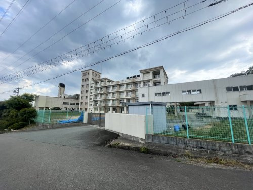 宝塚市立宝塚第一中学校の画像