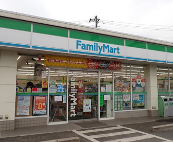 ファミリーマート　小浦駒井町一丁目店の画像1