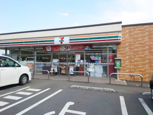 セブンイレブン寄居バイパス店の画像