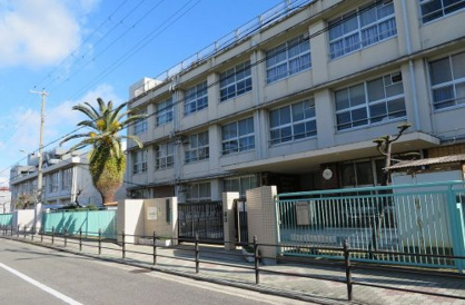 矢田西小学校の画像1